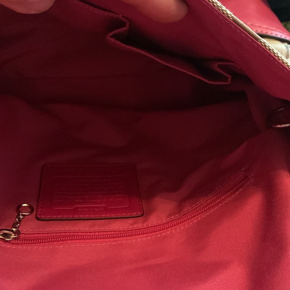Coach bag with convertible strap - Picture 9 of 9